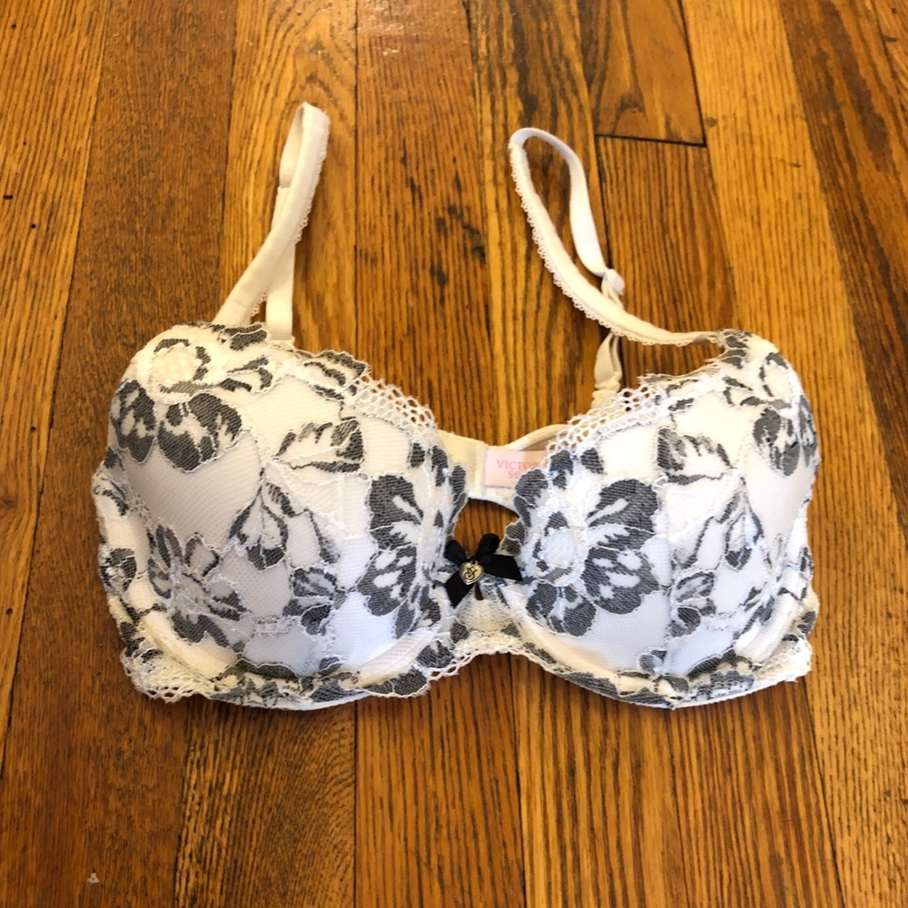 VS body by victoria lace demi bra
